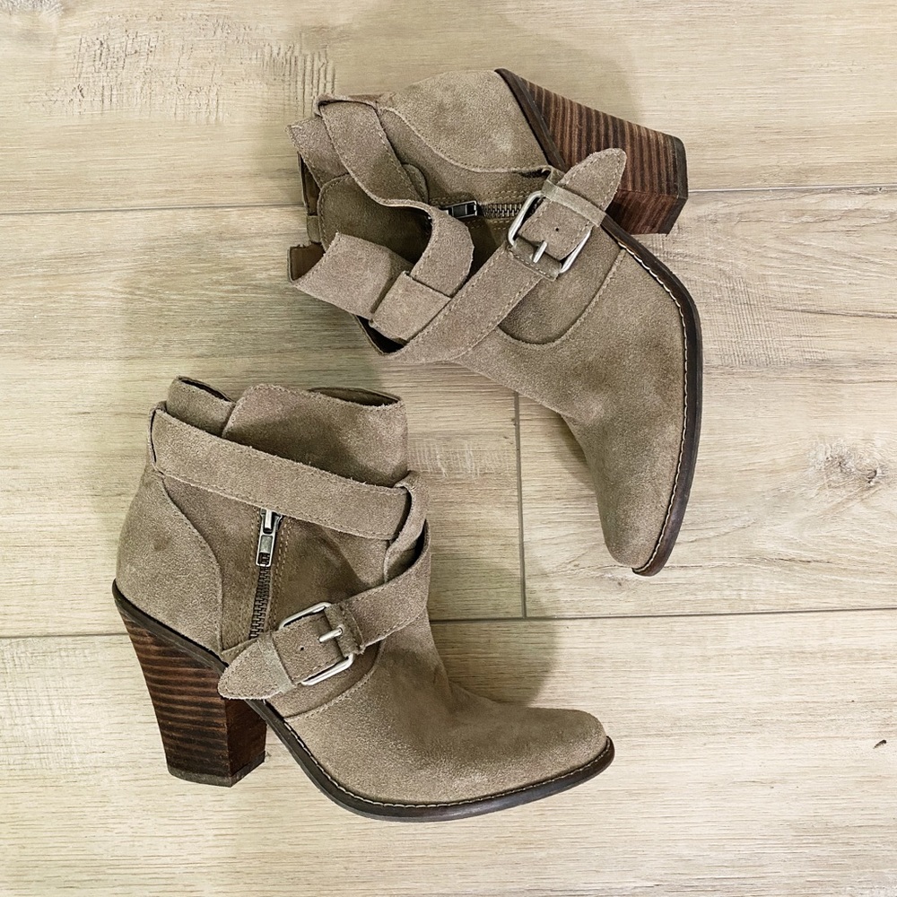 Dolce Vita | Taupe Suede Bootie | Size 9